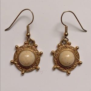 EXPRESS DROP EARRINGS